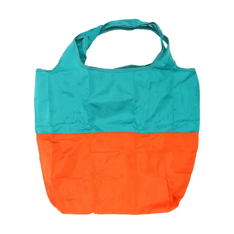 Commoda environmentally amica shopping sacculos