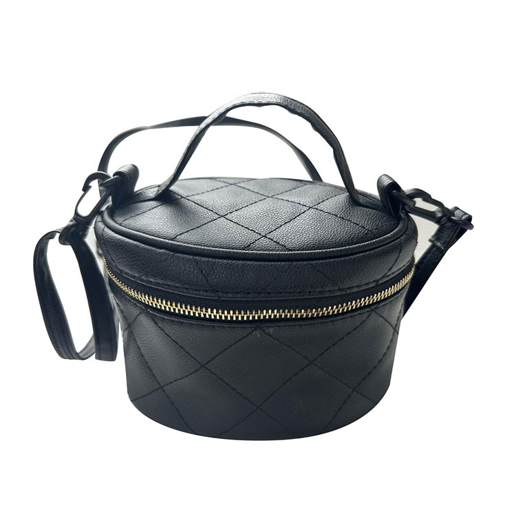 Nigrum Leather Humerum Bag